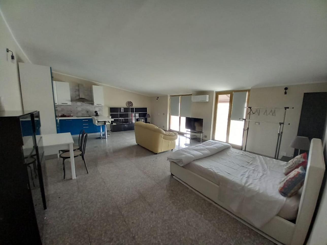 Bluesky Apartment - Third Floor جيارديني ناكسوس المظهر الخارجي الصورة